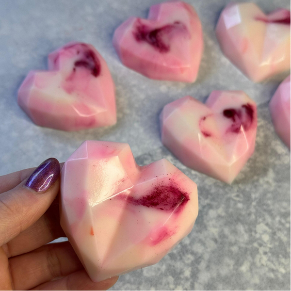 Wax melts - Geometric heart (Egyptian amber)